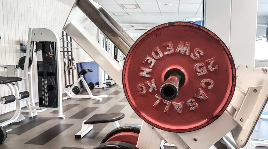 Träna på gym